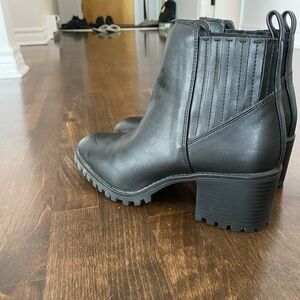 Zara Black Leather Ankle Booties